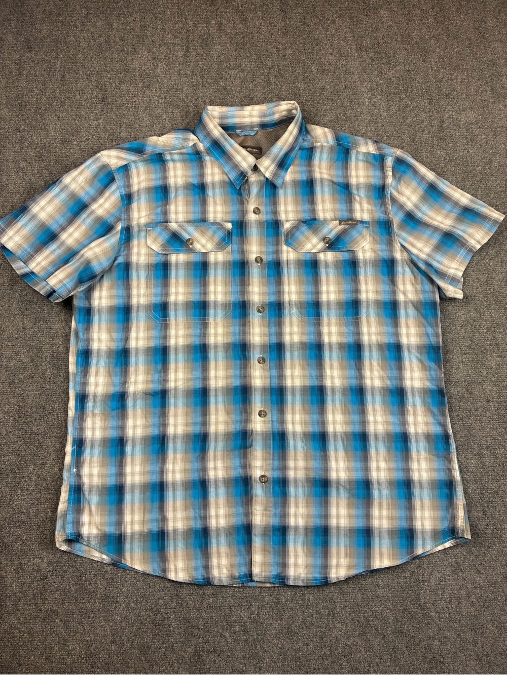 Eddie Bauer Men's Plaid Short-Sleeve Button-Down Shirt
